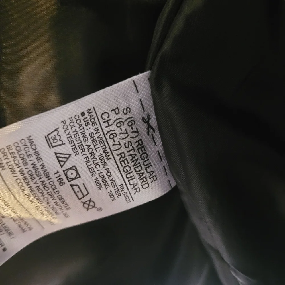 Old Navy Kids Black Puffer Vest Size S (6/7) - Picture 5 of 5